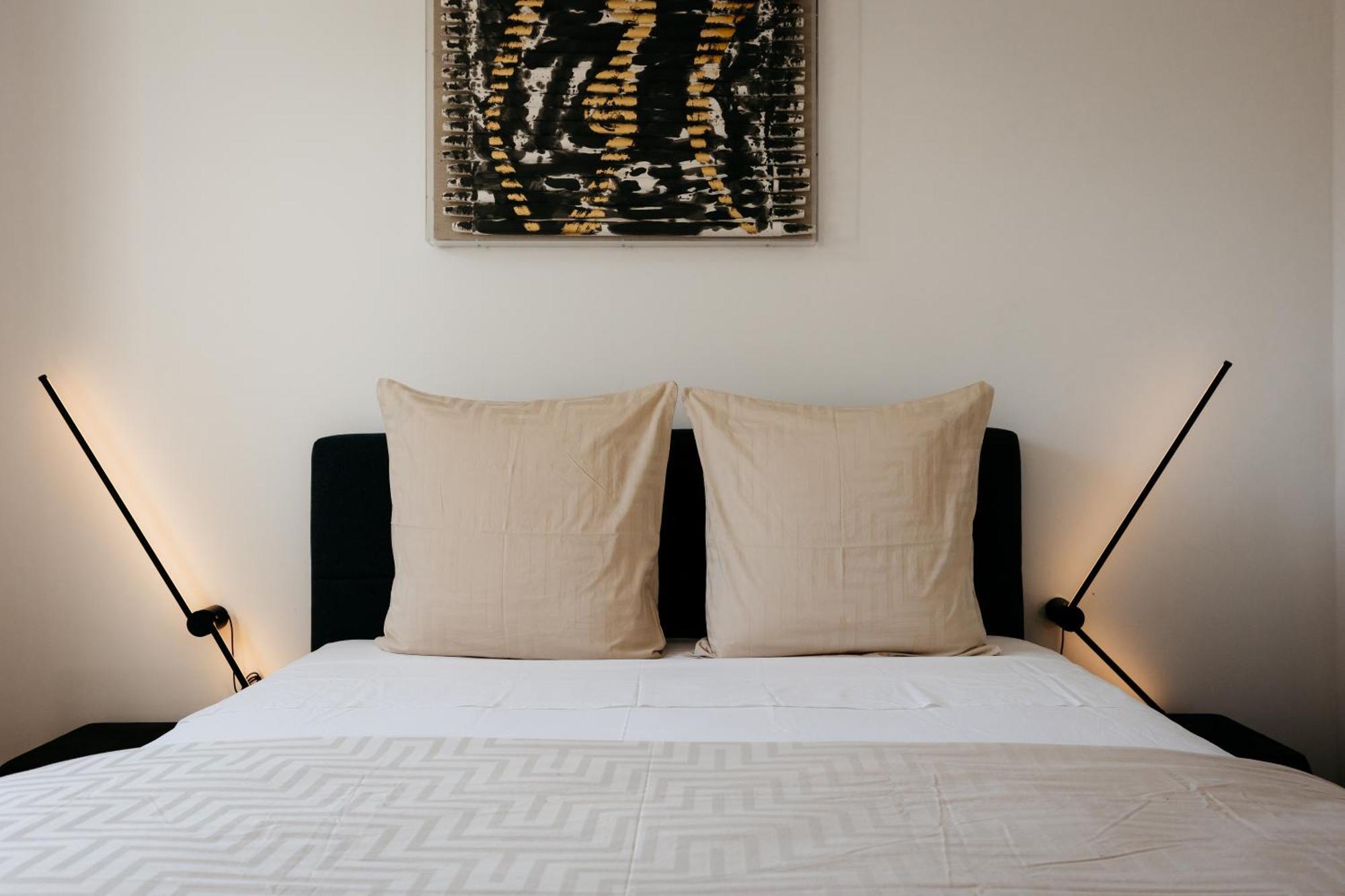 The Edgewater Suites - Park View نامور المظهر الخارجي الصورة